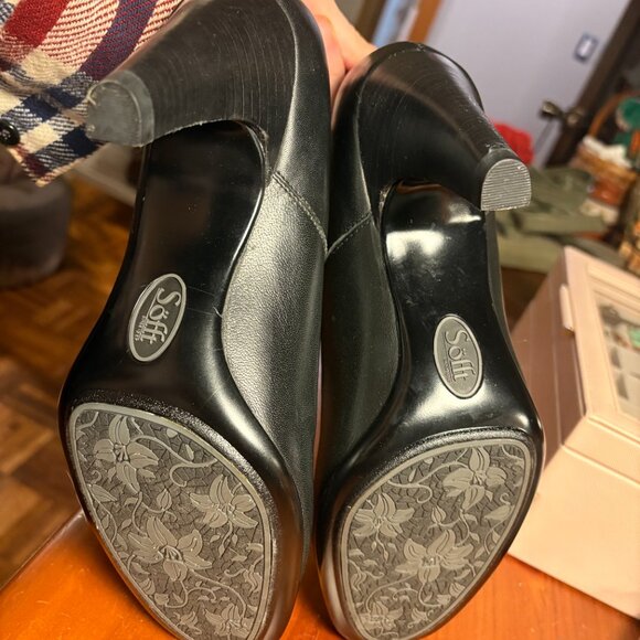 Worn Once, Womens Sofft Black Leather High Heels, Size 8 - Picture 3 of 5